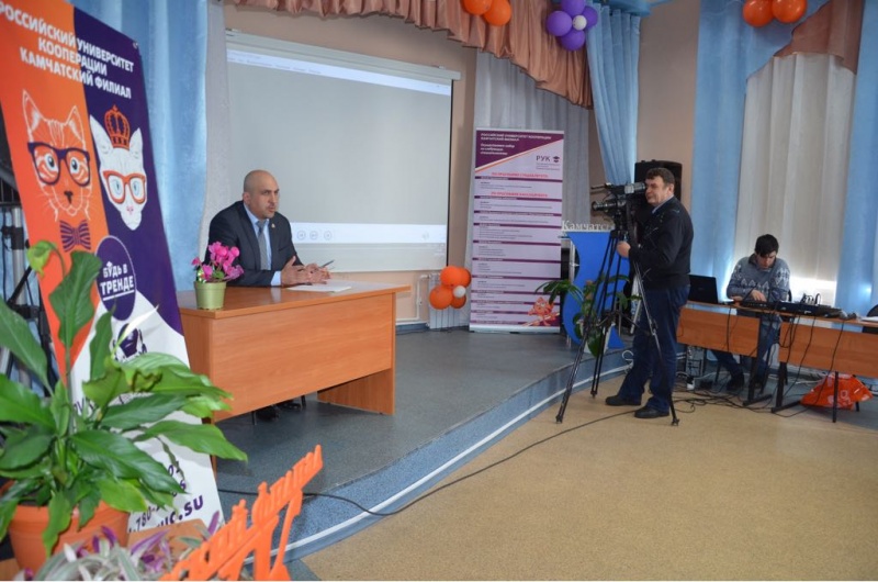 Глава Петропавловска-Камчатского провел отчетную встречу со студентами краевой столицы
