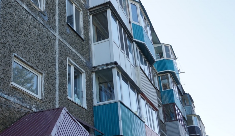 Более 100 городских семей переселены в благоустроенные квартиры 