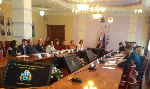 Константин Брызгин провел очередное заседание бюджетной комиссии