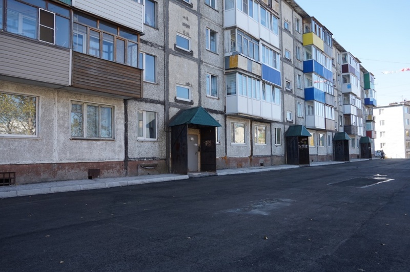 В Петропавловске продолжается благоустройство дворовых территорий в рамках программы «Городская среда»