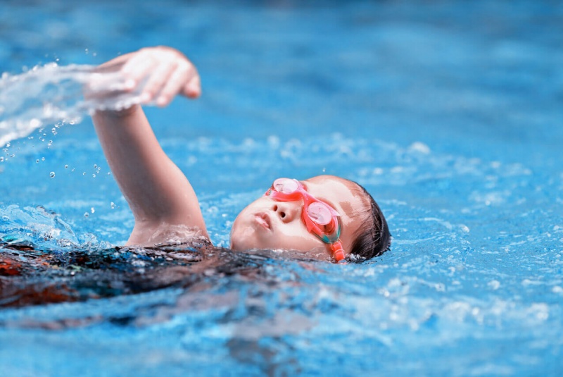 В краевой столице проходит Чемпионат города по плаванию