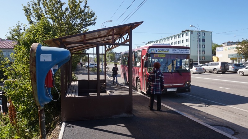 В Петропавловске завершается установка автобусных павильонов на остановках общественного транспорта