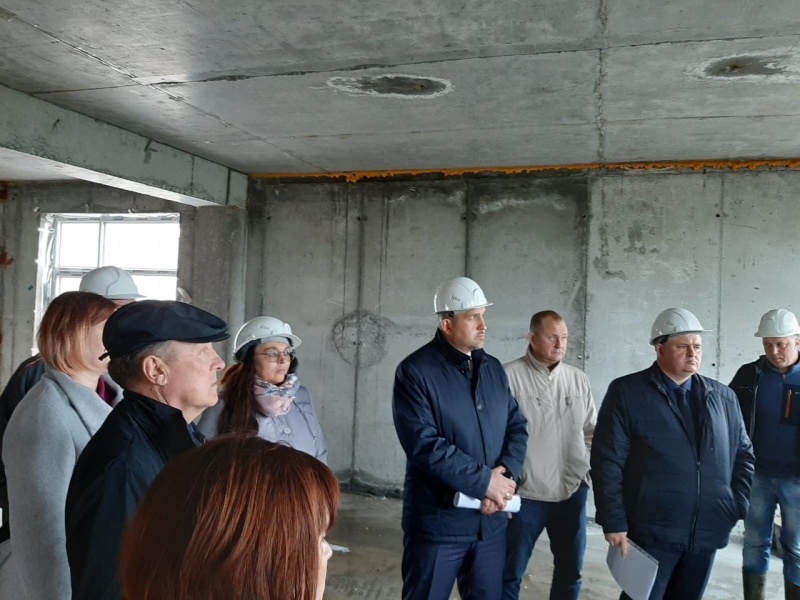 Глава города поручил усилить контроль за ходом строительства детского сада по ул. Арсеньева