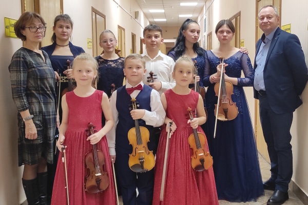 Учащиеся музыкальных школ успешно выступили на инструментальном конкурсе