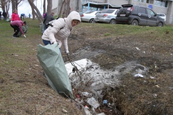 В краевой столице проходят общегородские мероприятия по уборке территорий от мусора
