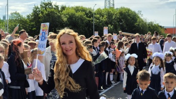 Школьный звонок прозвенел в Петропавловске-Камчатском для более чем 20 тысяч учащихся