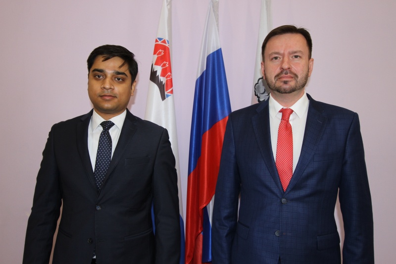 Константин Брызгин провел встречу с Генеральным консулом Индии в г. Владивосток