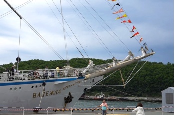 На Камчатке пройдет день открытых дверей на паруснике «Надежда»