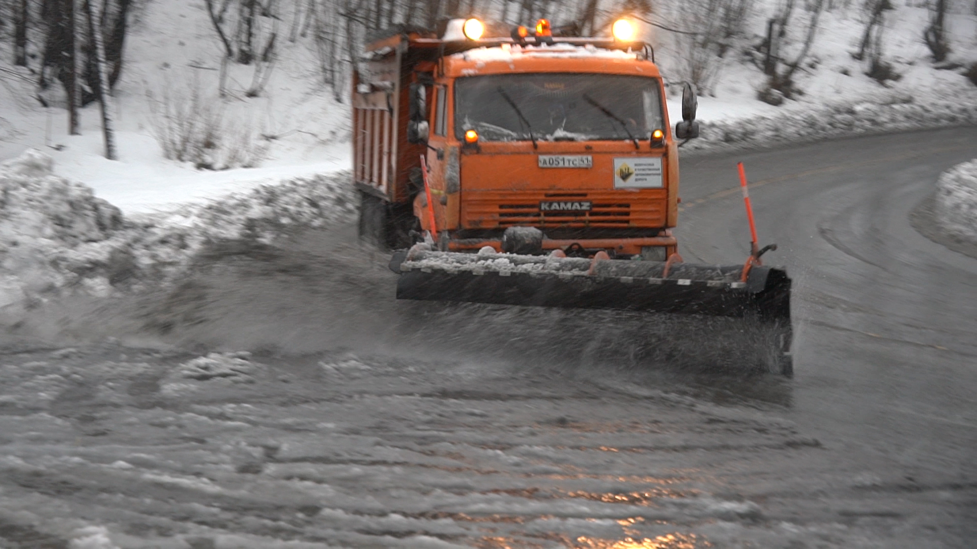 Глава города Евгений Беляев: В краевом центре продолжается ликвидация последствий циклона Глава города Евгений Беляев: В краевом центре продолжается ликвидация последствий циклона