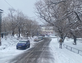 Дорожные службы в Петропавловске-Камчатском работают в дежурном режиме