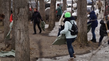 В Петропавловске-Камчатском прошел второй общегородской субботник