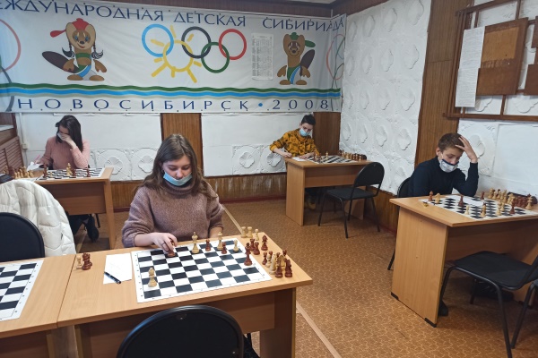 Шахматисты из краевой столицы завоевали все призовые места на краевом первенстве