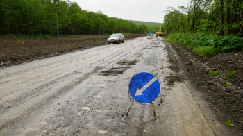 На проблемных участках дороги в микрорайон Нагорный организовано дежурство специализированной техники