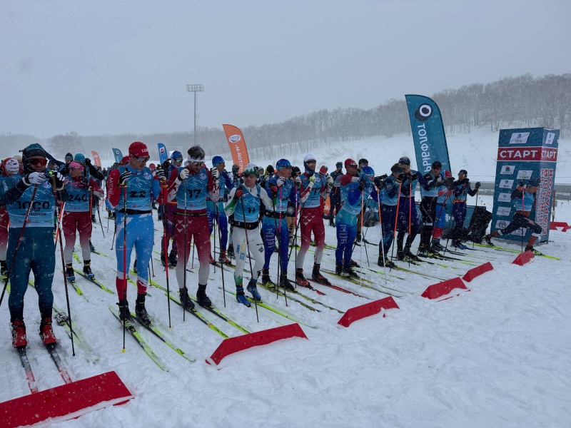 В Камчатском лыжном марафоне приняли участие более 400 человек