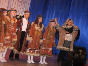 В ДКД «Апрель» прошел городской фольклорный конкурс «Русские забавы»
