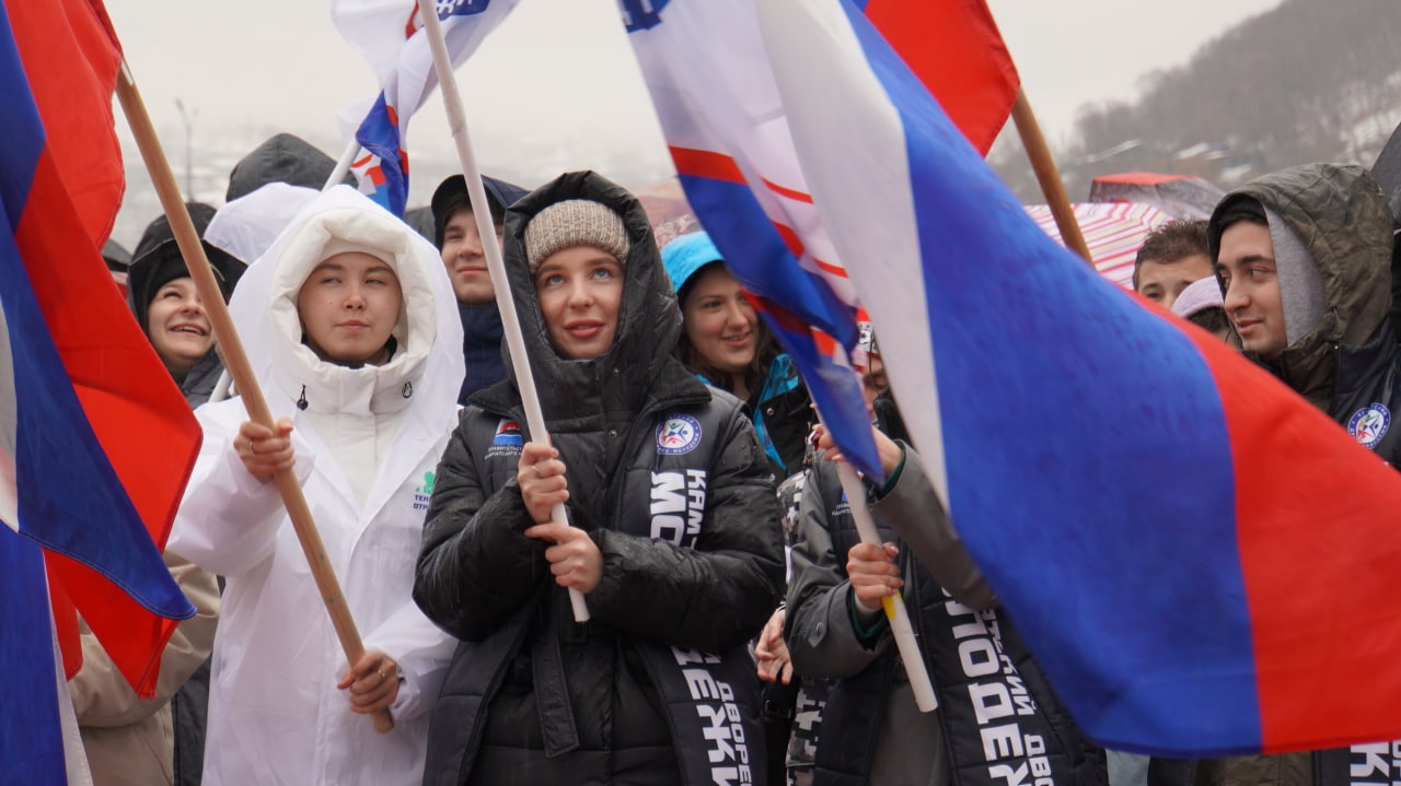 Мероприятия 4 ноября в санкт петербурге. С праздником единства. Национальности России. День народного единства разные национальности. С праздником народного единства.