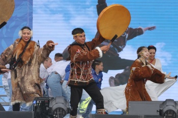 В центре краевой столице проходят праздничные мероприятия в честь 15-летия Камчатского края 