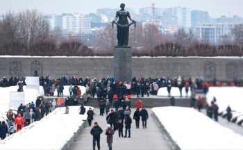 Это беспримерная история героизма, стойкости и единства, - Глава города Евгений Беляев о людях, выстоявших в блокаду Ленинграда