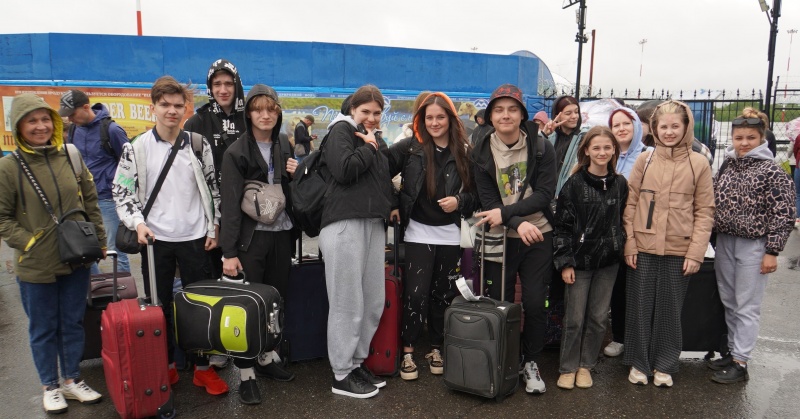 Участники Второго камчатского слета детей и молодежи «От Донецка до Камчатки» прибыли в Петропавловск-Камчатский