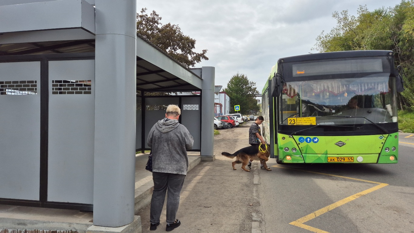 Глава краевого центра Евгений Беляев: В рамках программы развития «Город 20/30» в Петропавловске-Камчатском устанавливаются автобусные павильоны Глава краевого центра Евгений Беляев: В рамках программы развития «Город 20/30» в Петропавловске-Камчатском устанавливаются автобусные павильоны