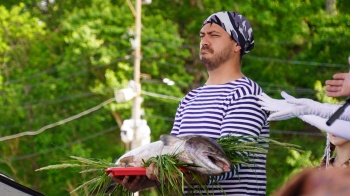 Гостей Дня рыбака в Петропавловске-Камчатском накормят ухой 