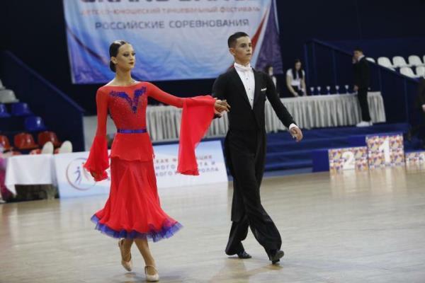 Танцоры клуба «Кантилена» успешно выступили на всероссийских соревнованиях