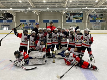Юные хоккеисты из краевой столицы одержали победу в дальневосточном турнире 