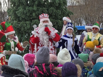 Актуализирован график открытия ёлок