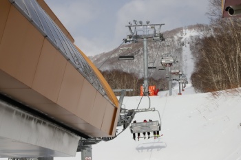 С 9 декабря горожане смогут посещать популярные горнолыжные склоны
