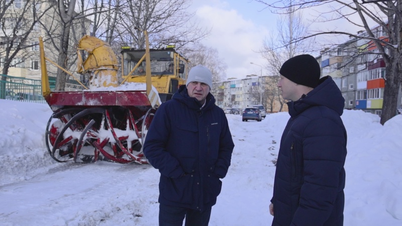 Глава Петропавловска-Камчатского проинспектировал качество уборки внутриквартальных проездов, магистралей и тротуаров