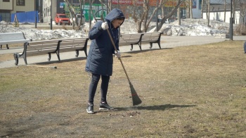 В Петропавловске-Камчатском прошел очередной общегородской субботник в преддверии Первомая